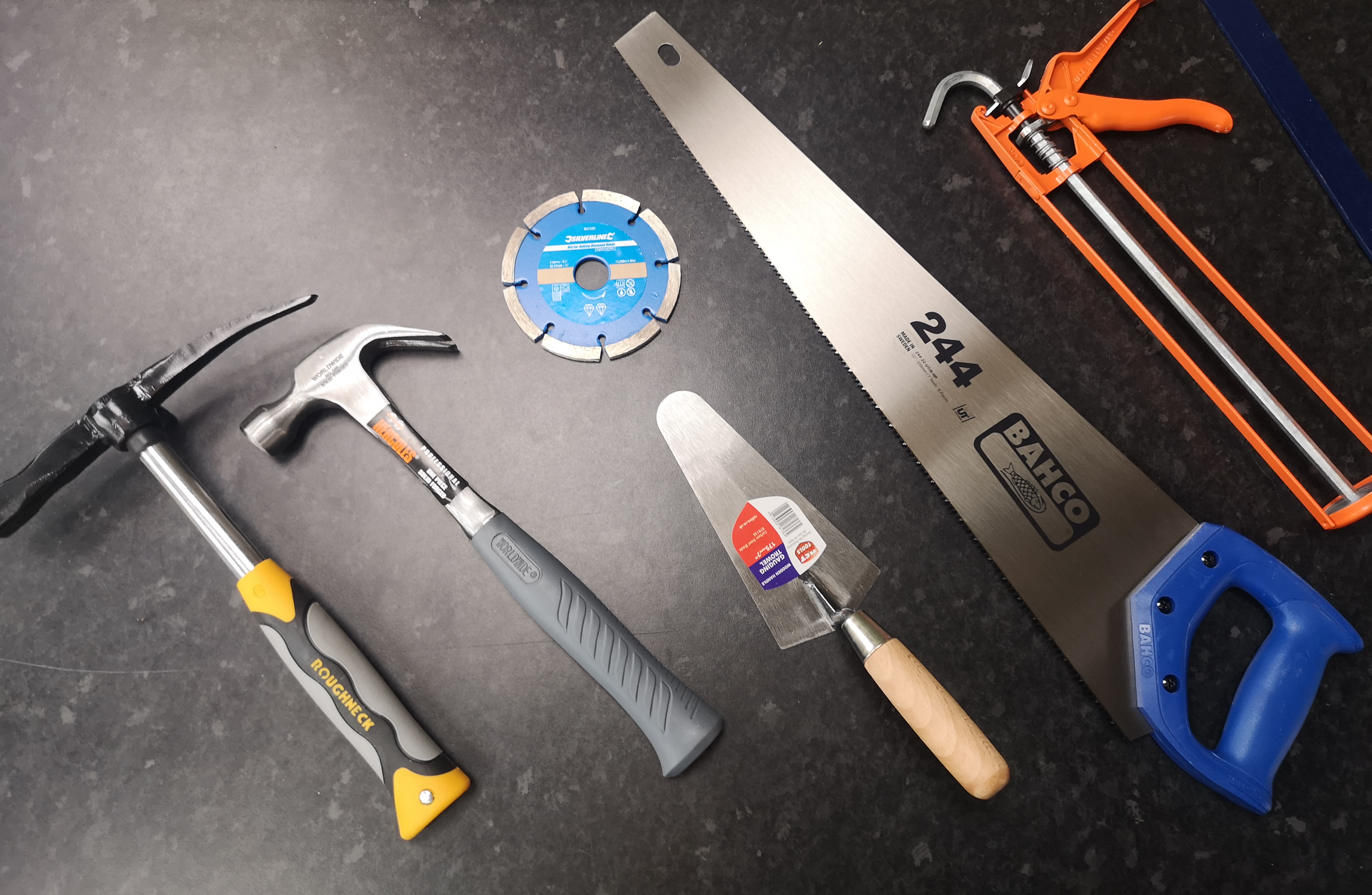 Home [www.theroofdoctor.co.uk]